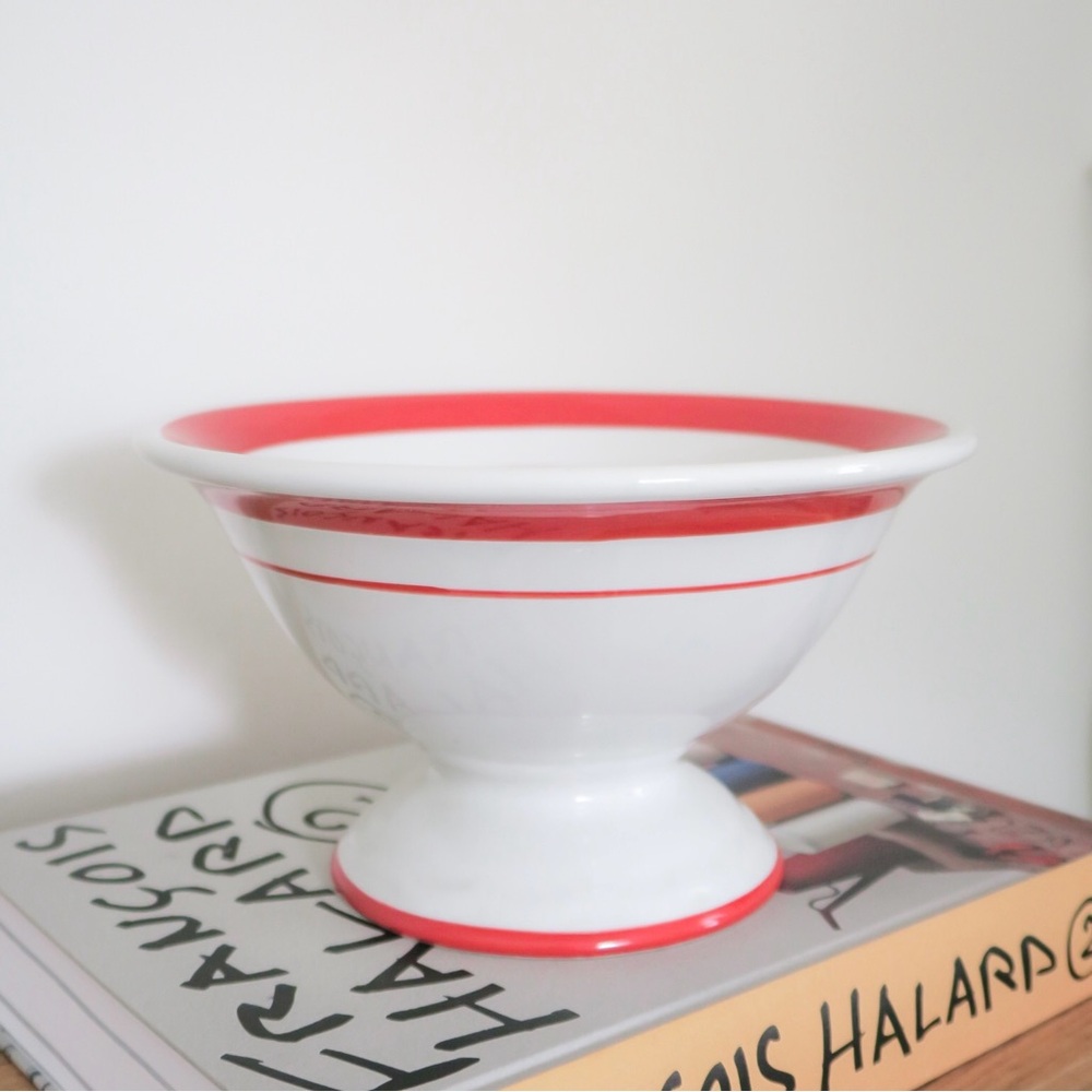 Retro Style Red and White Ceramic Fruit Bowl